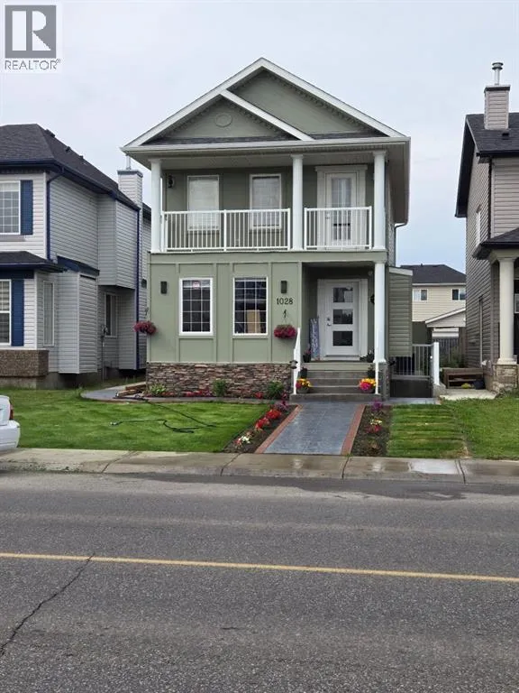 House for rent: 1028 Taradale Drive Ne, Calgary, Alberta T3J 0B2