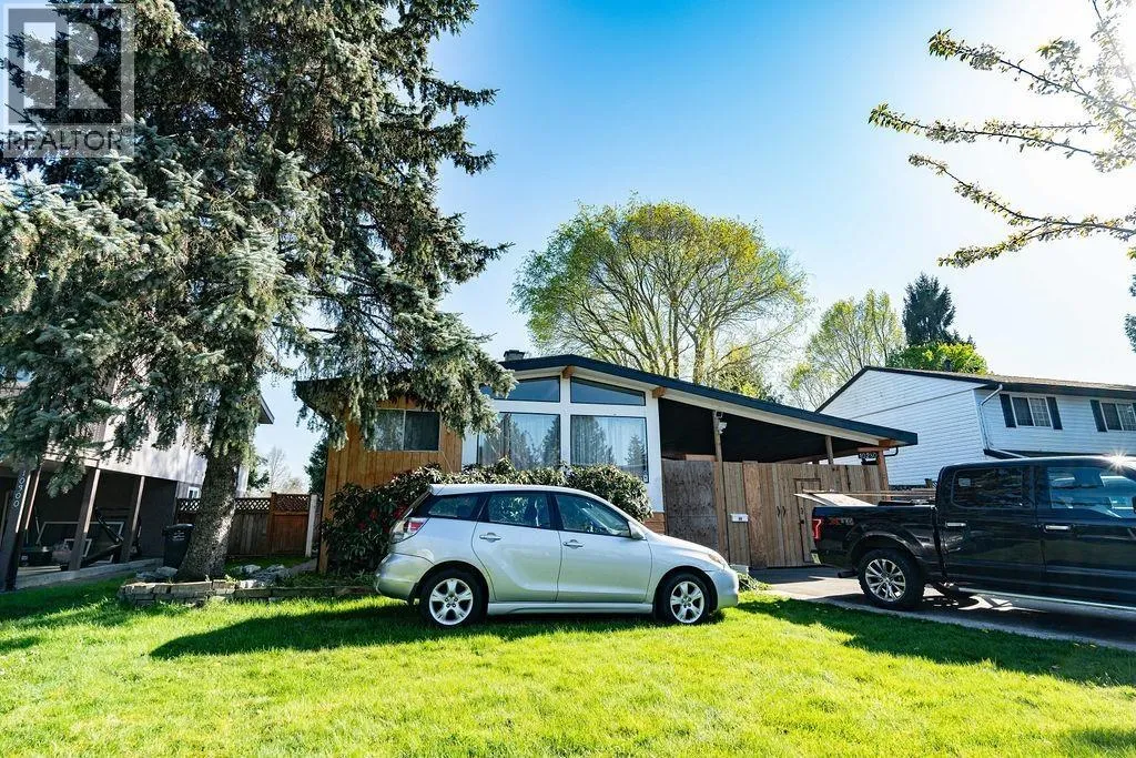 House for rent: 10280 Amethyst Avenue, Richmond, British Columbia V7A 3A7