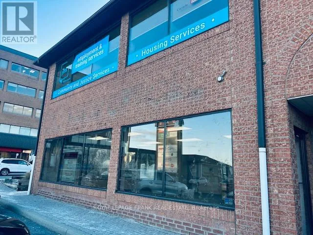 102b - 114 Dundas Street E, Whitby, Ontario L1N 2H7