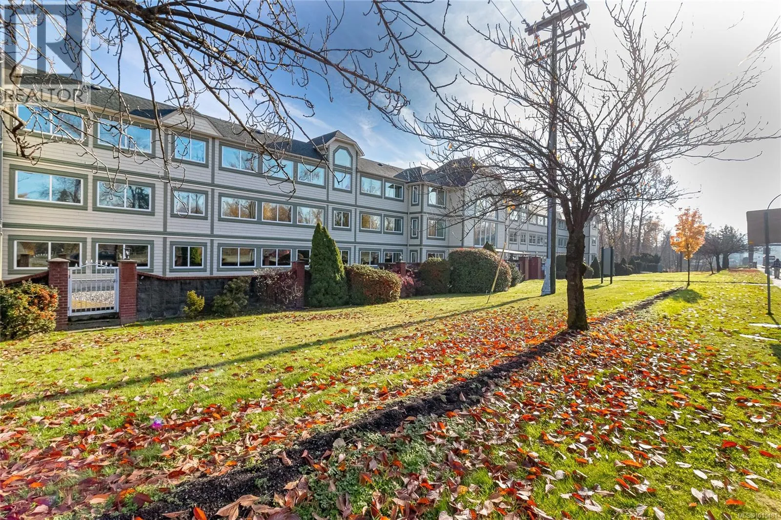 Apartment for rent: 102c 540 Al Wilson Grove, Duncan, British Columbia V9L 5H3