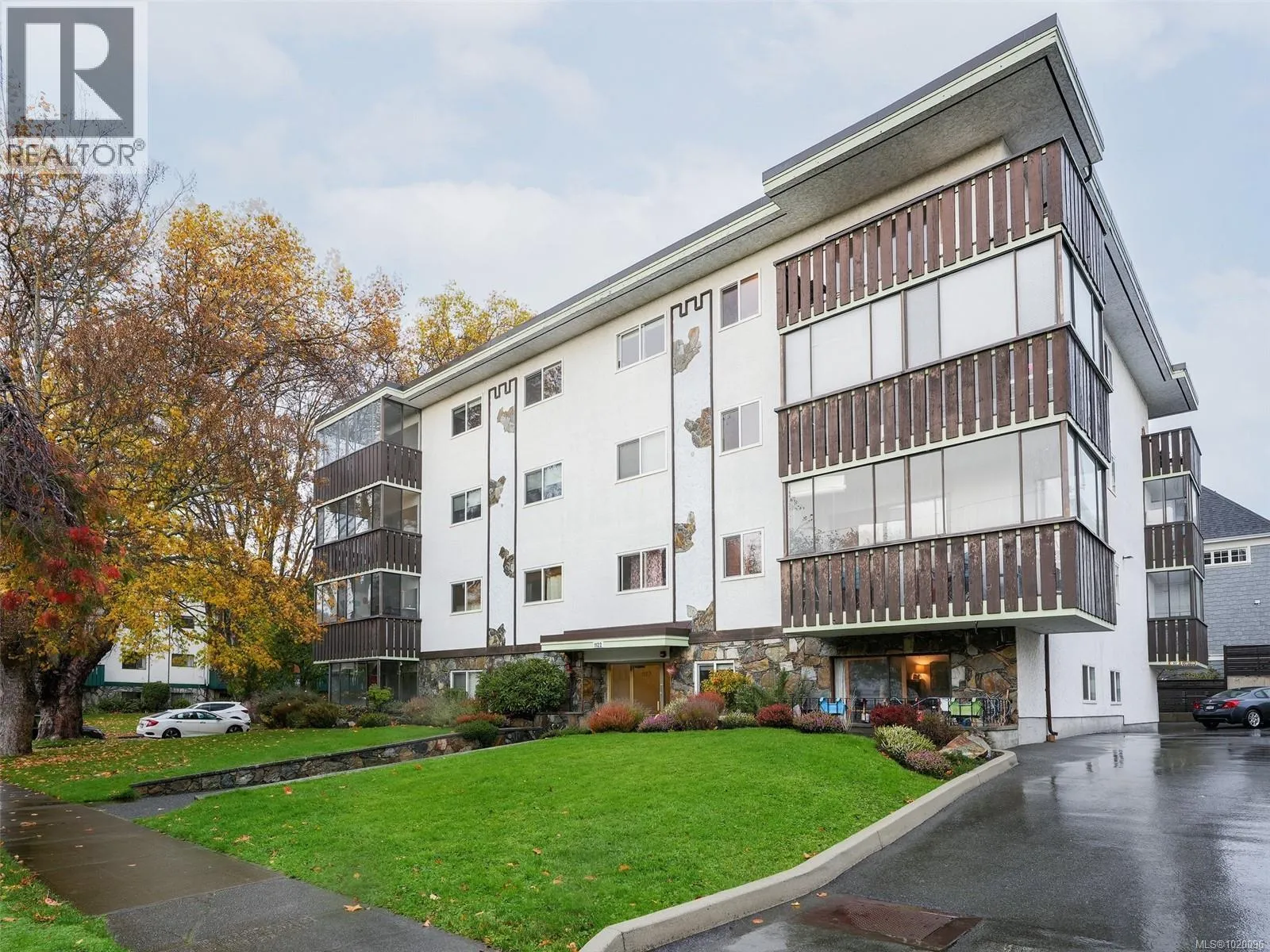 Apartment for rent: 103 1122 Hilda St, Victoria, British Columbia V8V 2Z4