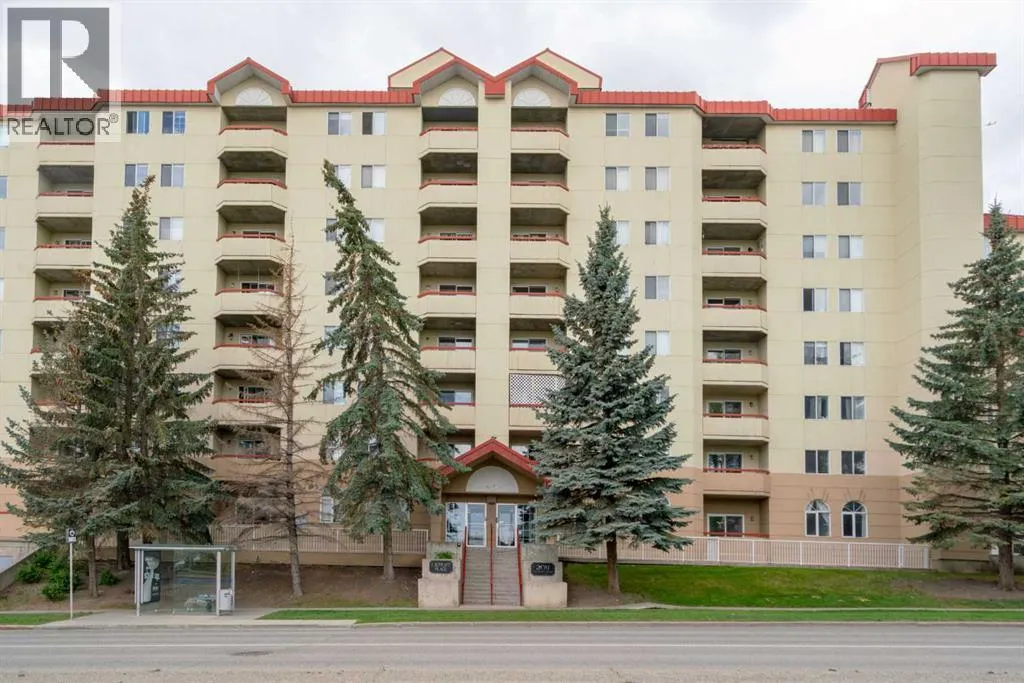 Apartment for rent: 103, 2011 University Drive Nw, Calgary, Alberta T2N 4T4