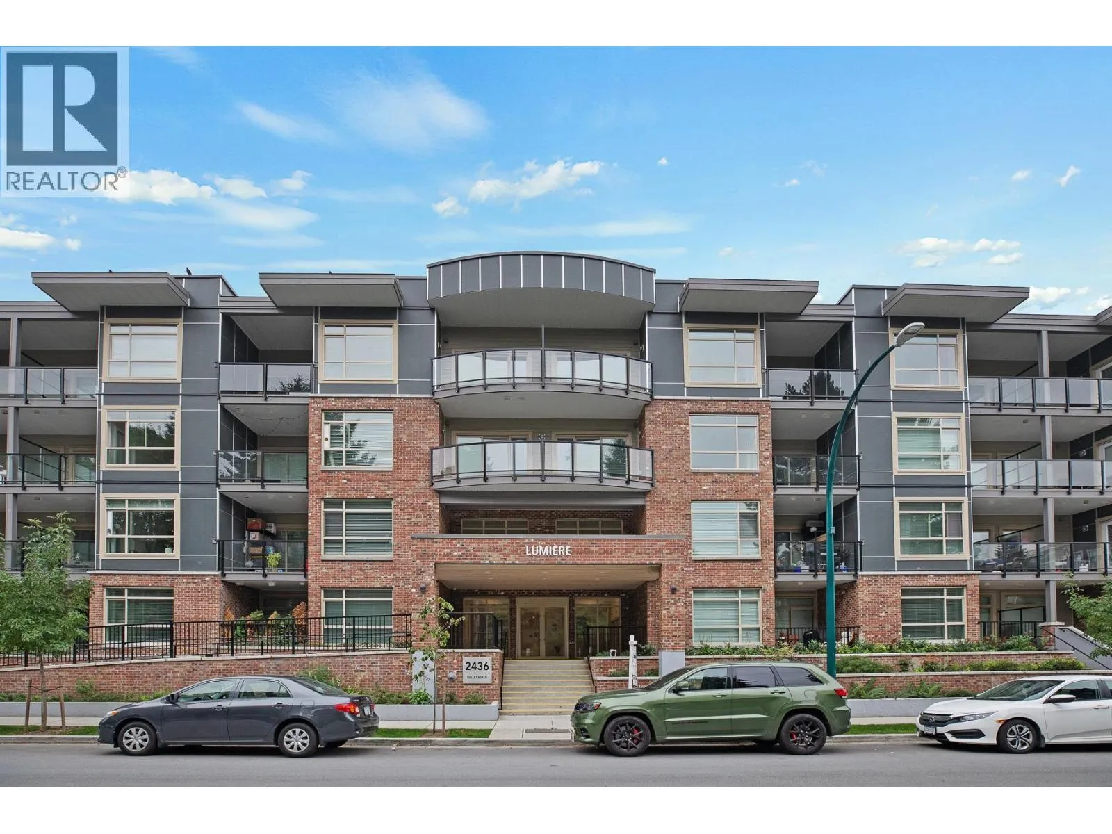 Apartment for rent: 103 2436 Kelly Avenue, Port Coquitlam, British Columbia V3C 0G9