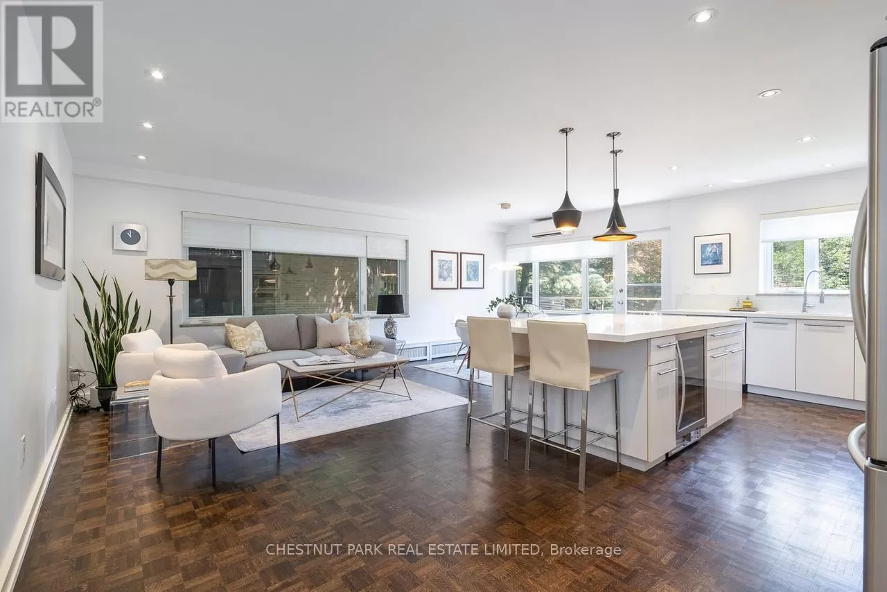 Apartment for rent: 103 - 31 Rosedale Road, Toronto, Ontario M4W 2P5