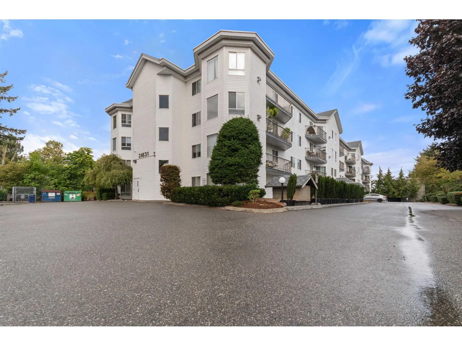 Apartment for rent: 103 31831 Peardonville Road, Abbotsford, British Columbia V2T 1L5