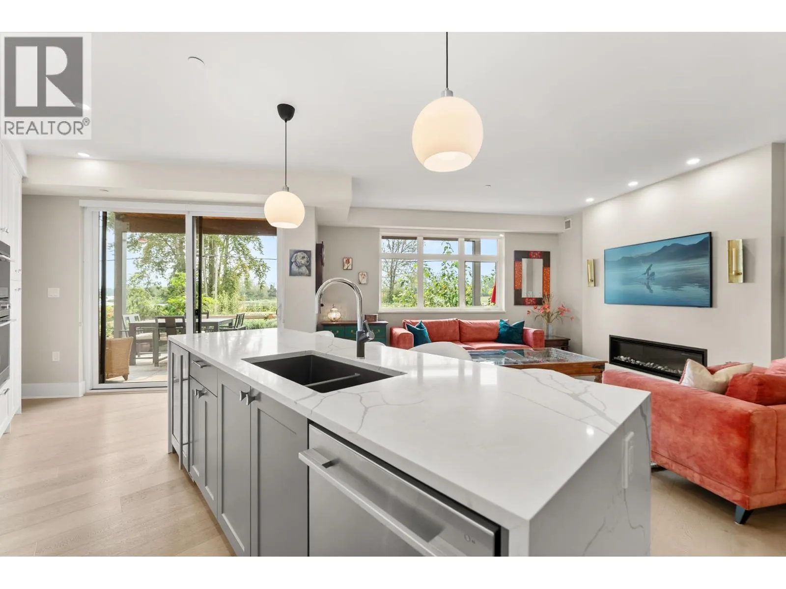 Apartment for rent: 103 6111 Dyke Road, Richmond, British Columbia V7E 4J2