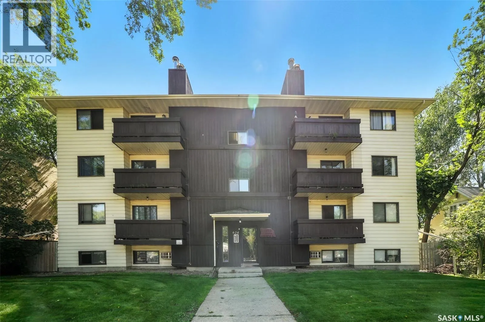 Apartment for rent: 103 624 8th Street E, Saskatoon, Saskatchewan S7H 0R2