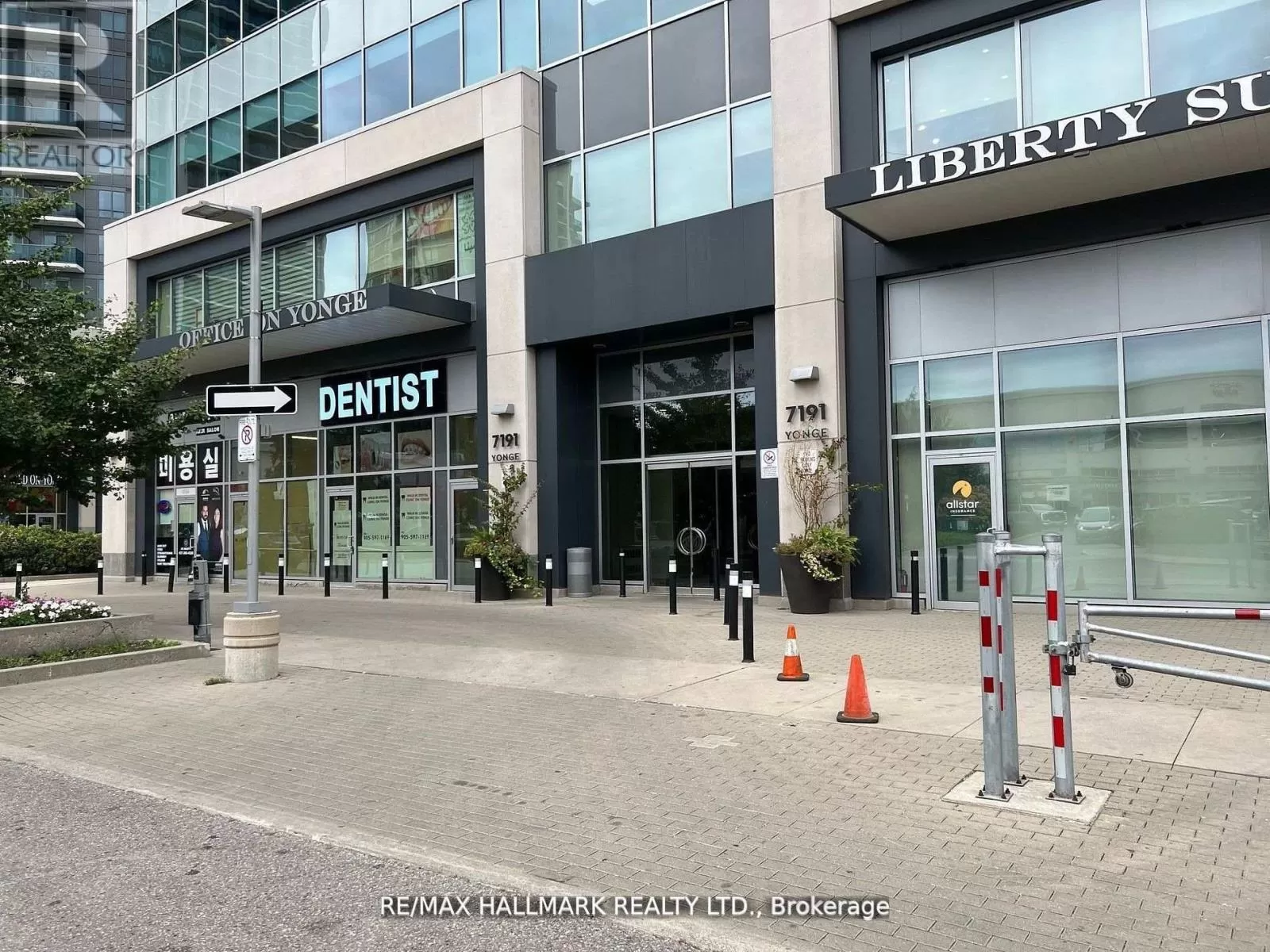 Retail for rent: 103 - 7191 Yonge Street, Markham, Ontario L3T 0C4