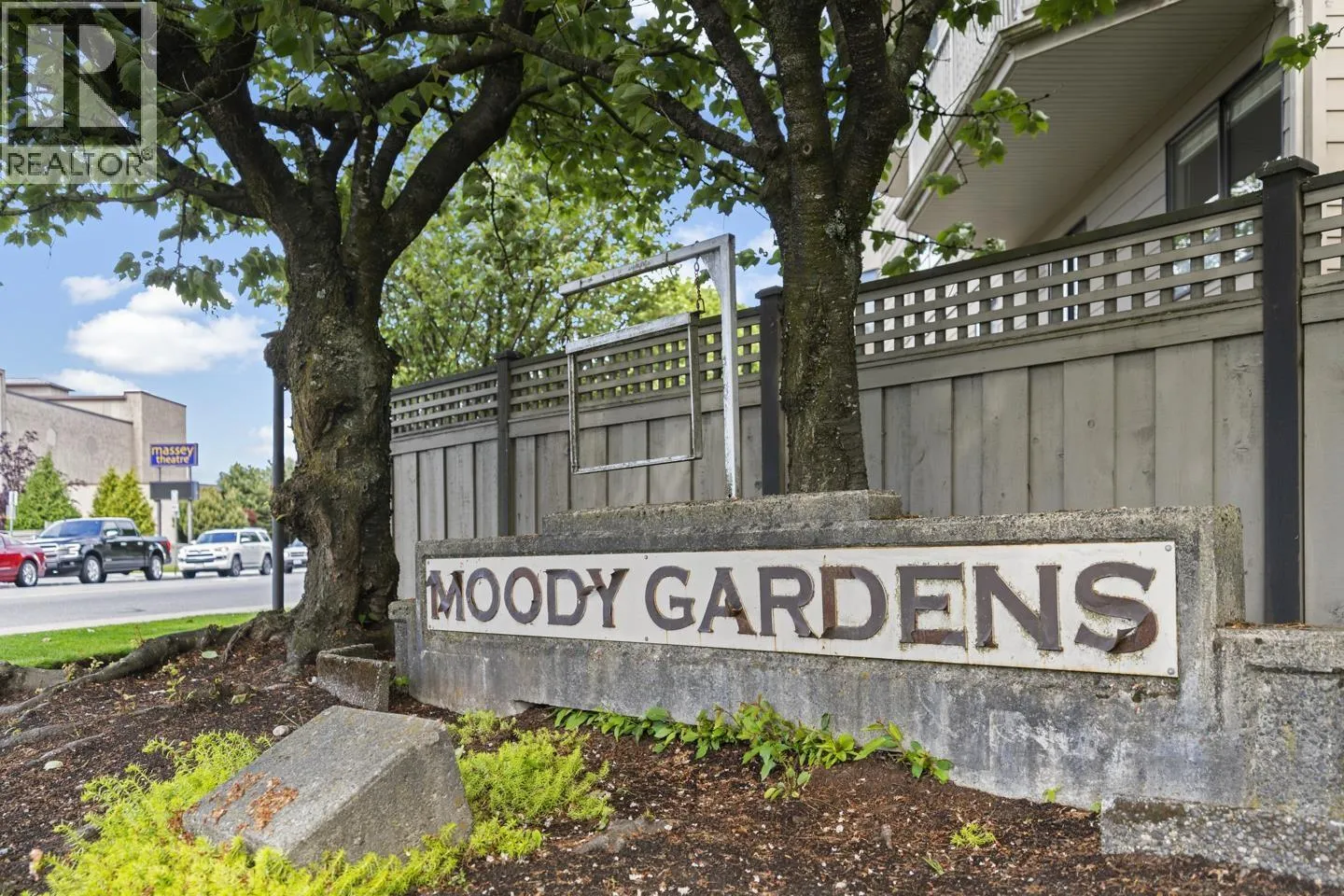 Apartment for rent: 103 777 Eighth Street, New Westminster, British Columbia V3N 3S7