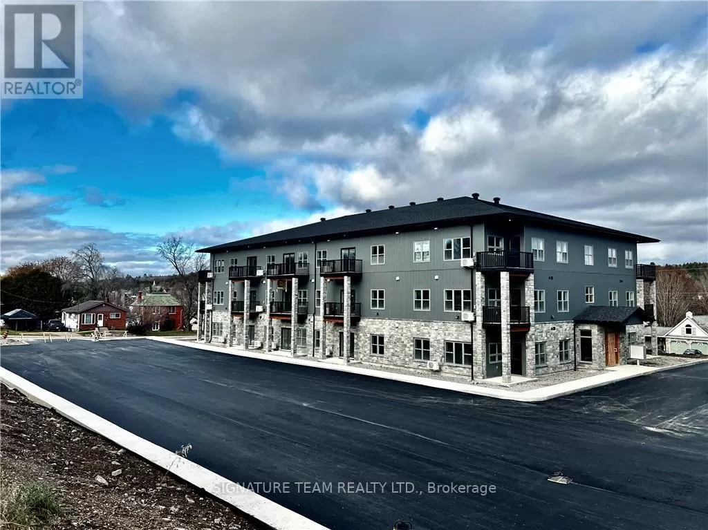 Other for rent: 103 - 78a Queen Street, Bonnechere Valley, Ontario K0J 1T0