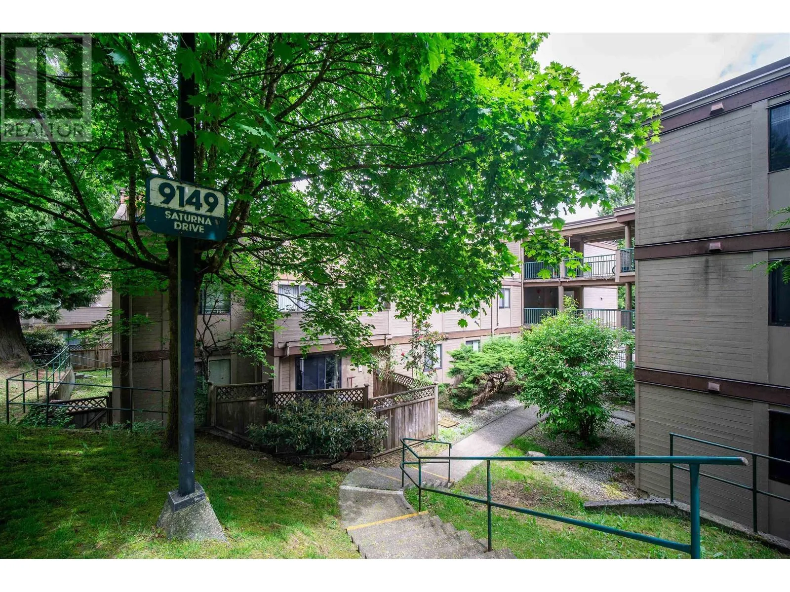 Apartment for rent: 103 9149 Saturna Drive, Burnaby, British Columbia V3J 7K1