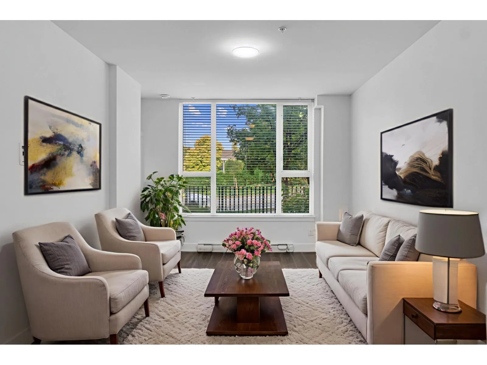 Apartment for rent: 103 9983 E Barnston Drive, Surrey, British Columbia V4N 6T3