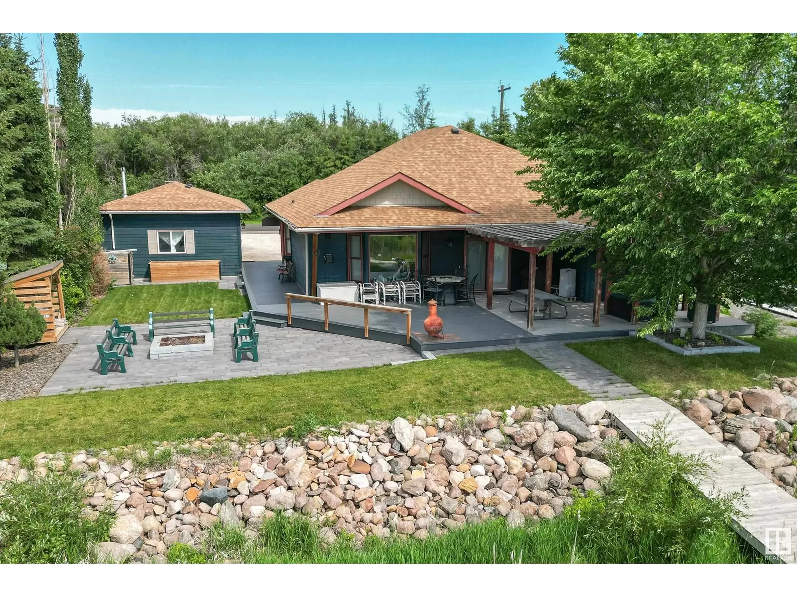 House for rent: 103 Argentia Be Se, Rural Wetaskiwin County, Alberta T0C 2C0