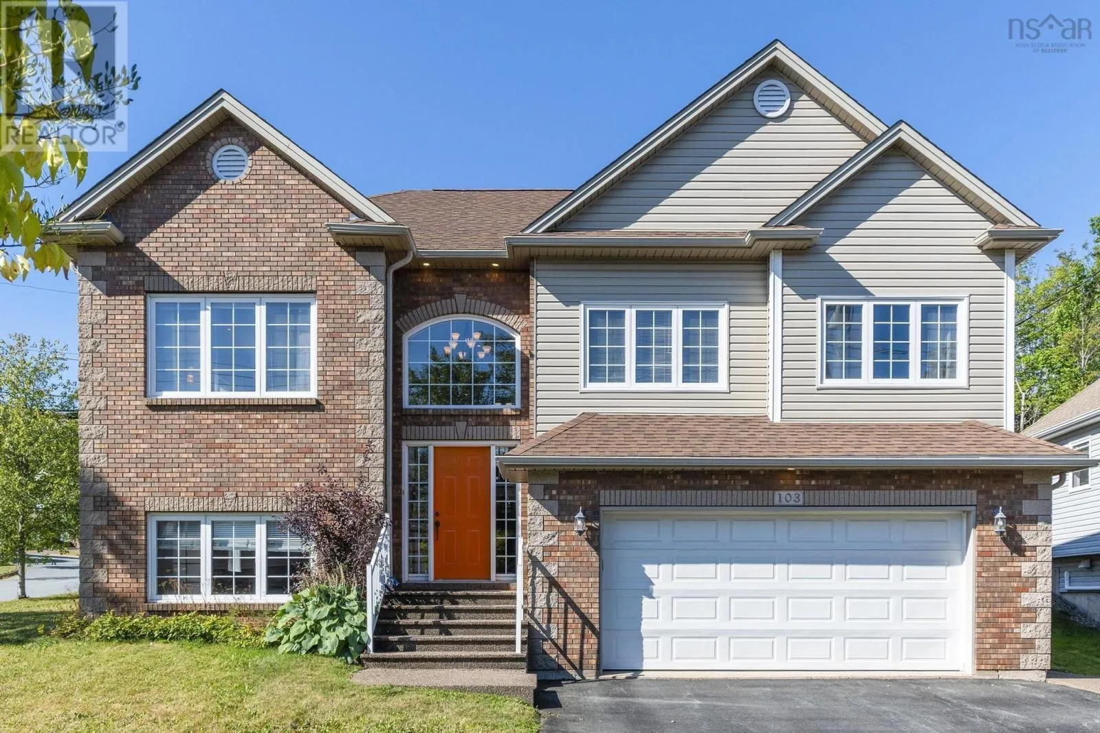 House for rent: 103 Freshwater Trail, Dartmouth, Nova Scotia B2W 0A4