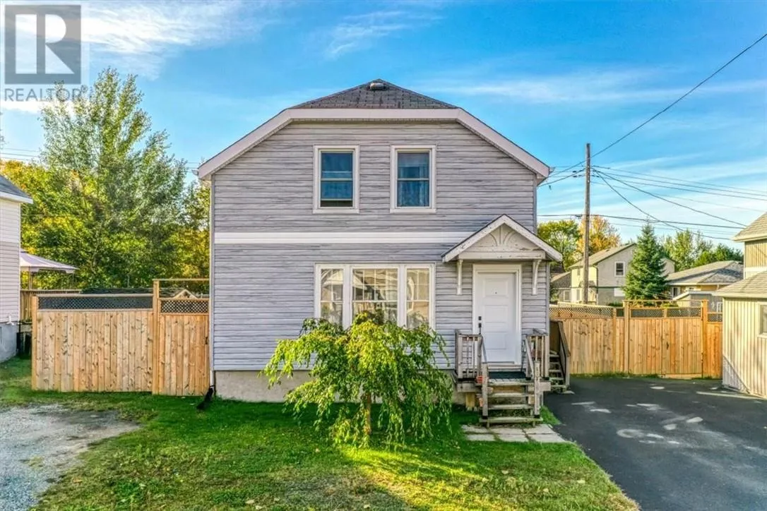 House for rent: 103 Henry Street, Garson, Ontario P3L 1A4