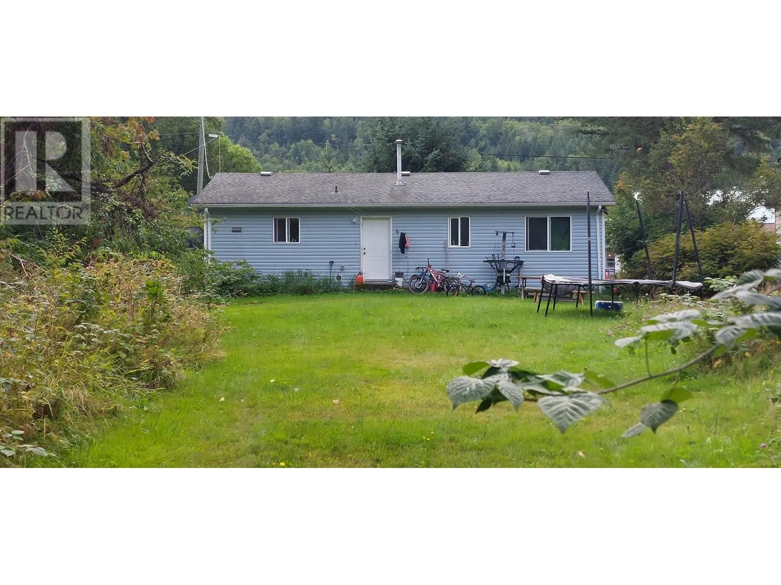 House for rent: 1030 Elcho Street, Bella Coola, British Columbia V0T 1C0