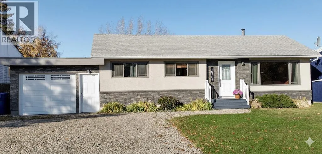 House for rent: 10304 110 Avenue, Fort St. John, British Columbia V1J 2T4