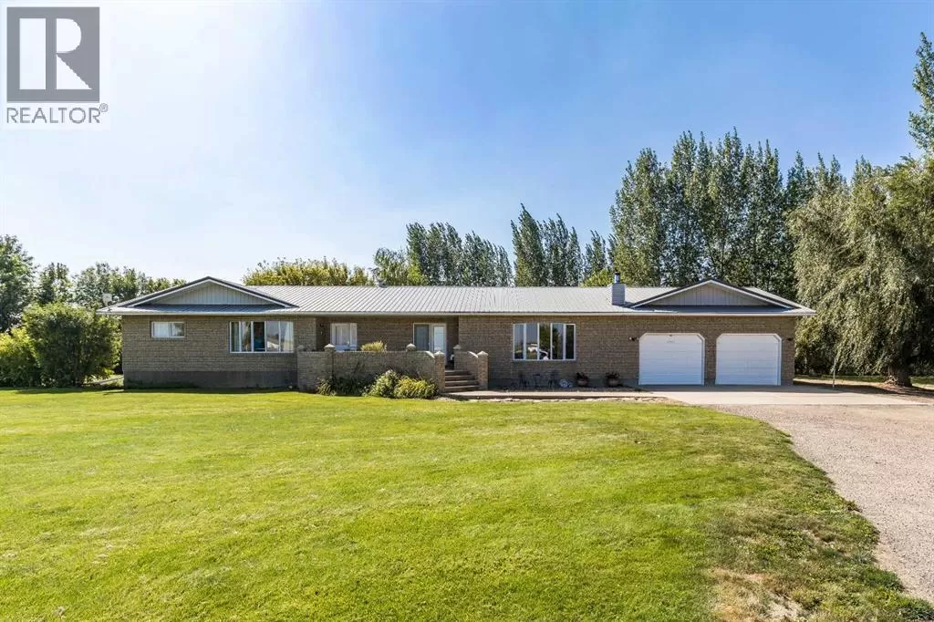 House for rent: 10316 Range Road 75, Rural Cypress County, Alberta T0K 1Z0