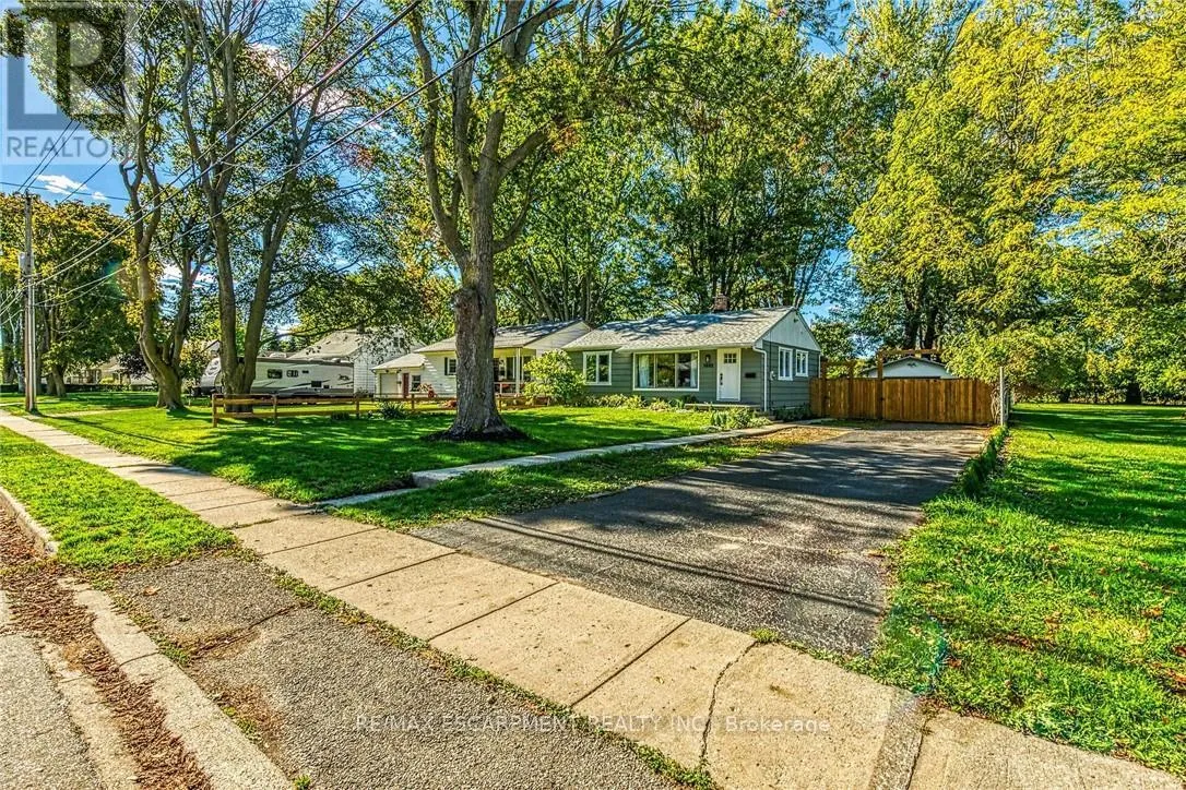 House for rent: 1032 Pine Street, Haldimand, Ontario N1A 2M9