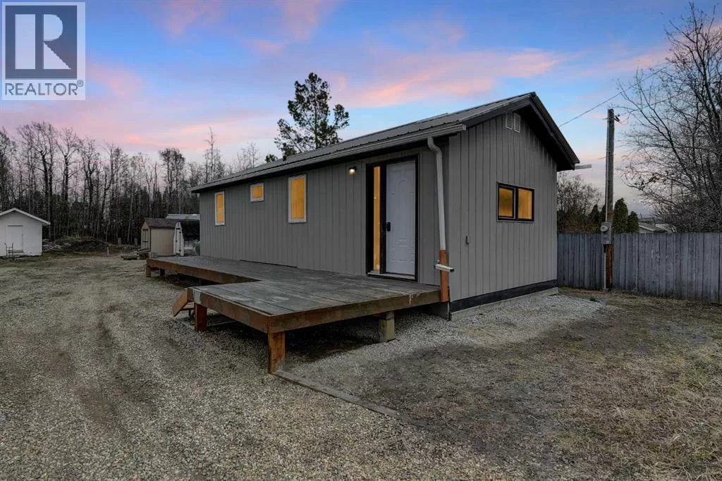 House for rent: 10320 105 Avenue, Hythe, Alberta T0H 2C0