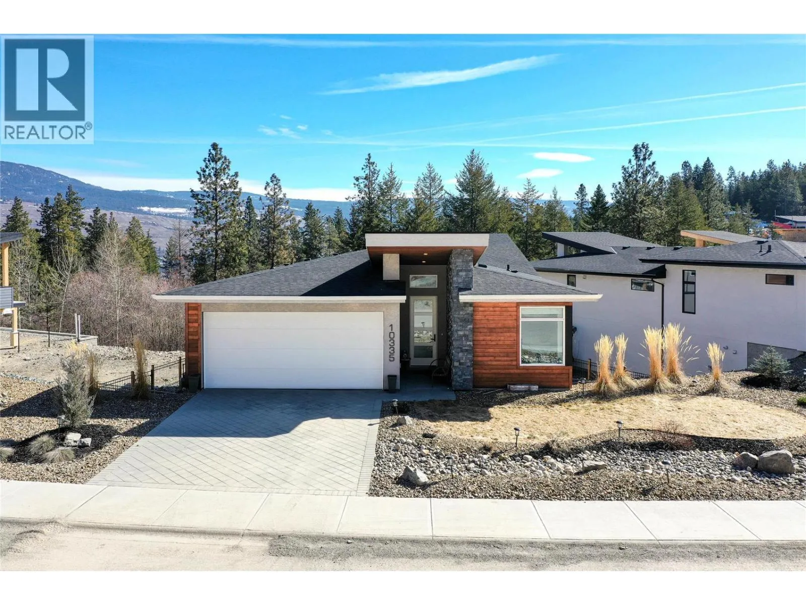 House for rent: 10335 Long Road, Lake Country, British Columbia V4V 0A9