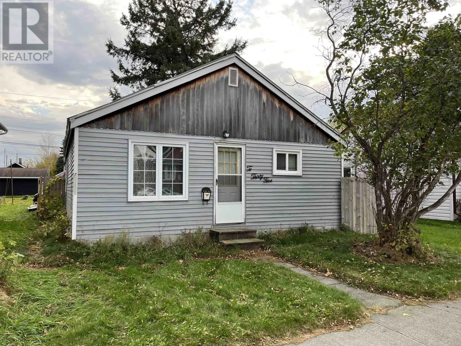 1035 Third St. E, Fort Frances, Ontario P9A 1S3