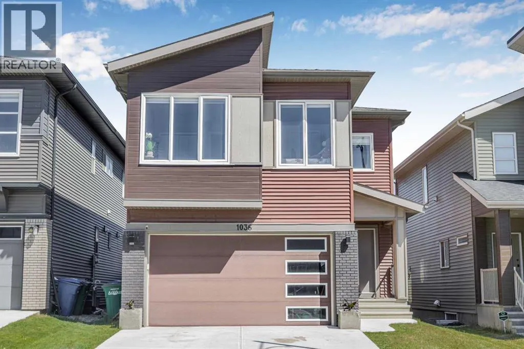 House for rent: 1036 Chinook Gate Heath Sw, Airdrie, Alberta T4B 5C9