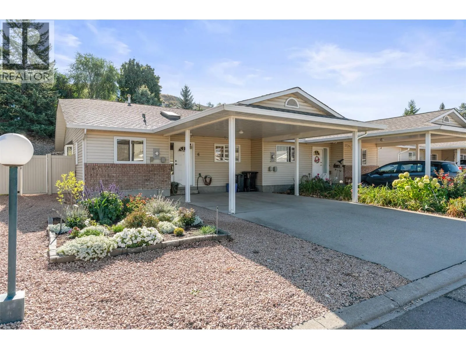 Row / Townhouse for rent: 1038 11 Avenue Unit# 6, Vernon, British Columbia V1B 2R5