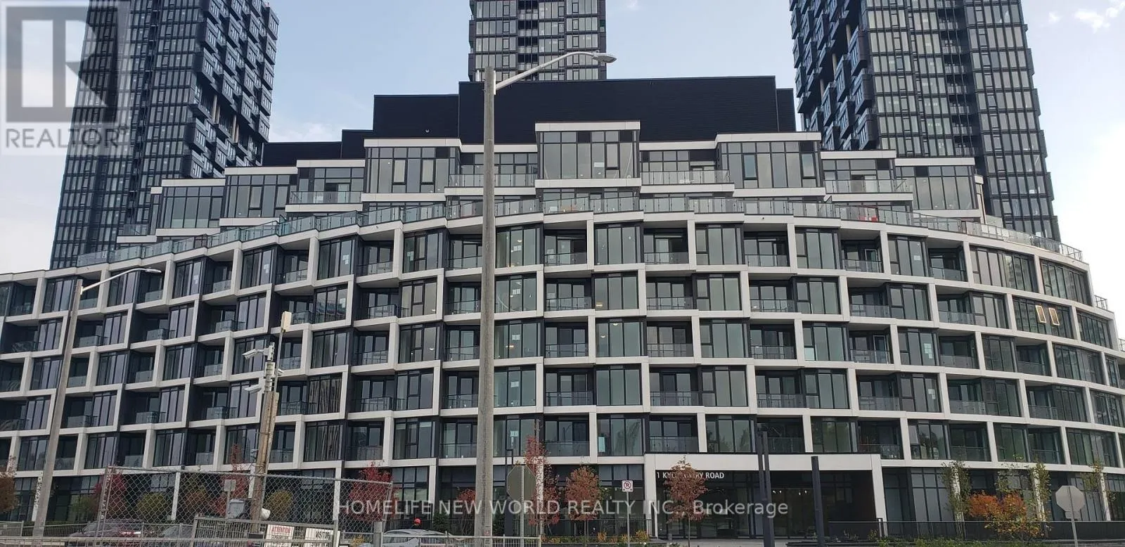 Apartment for rent: 104 - 1 Kyle Lowry Road S, Toronto, Ontario M3C 1H7