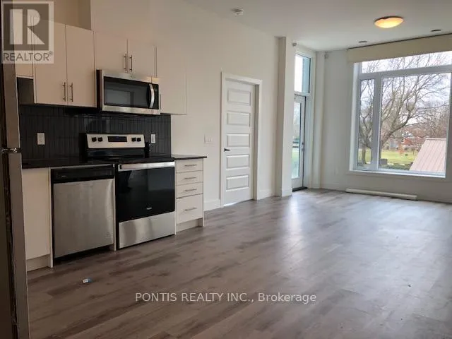Apartment for rent: 104 - 103 Roger Street, Waterloo, Ontario N2J 0G2