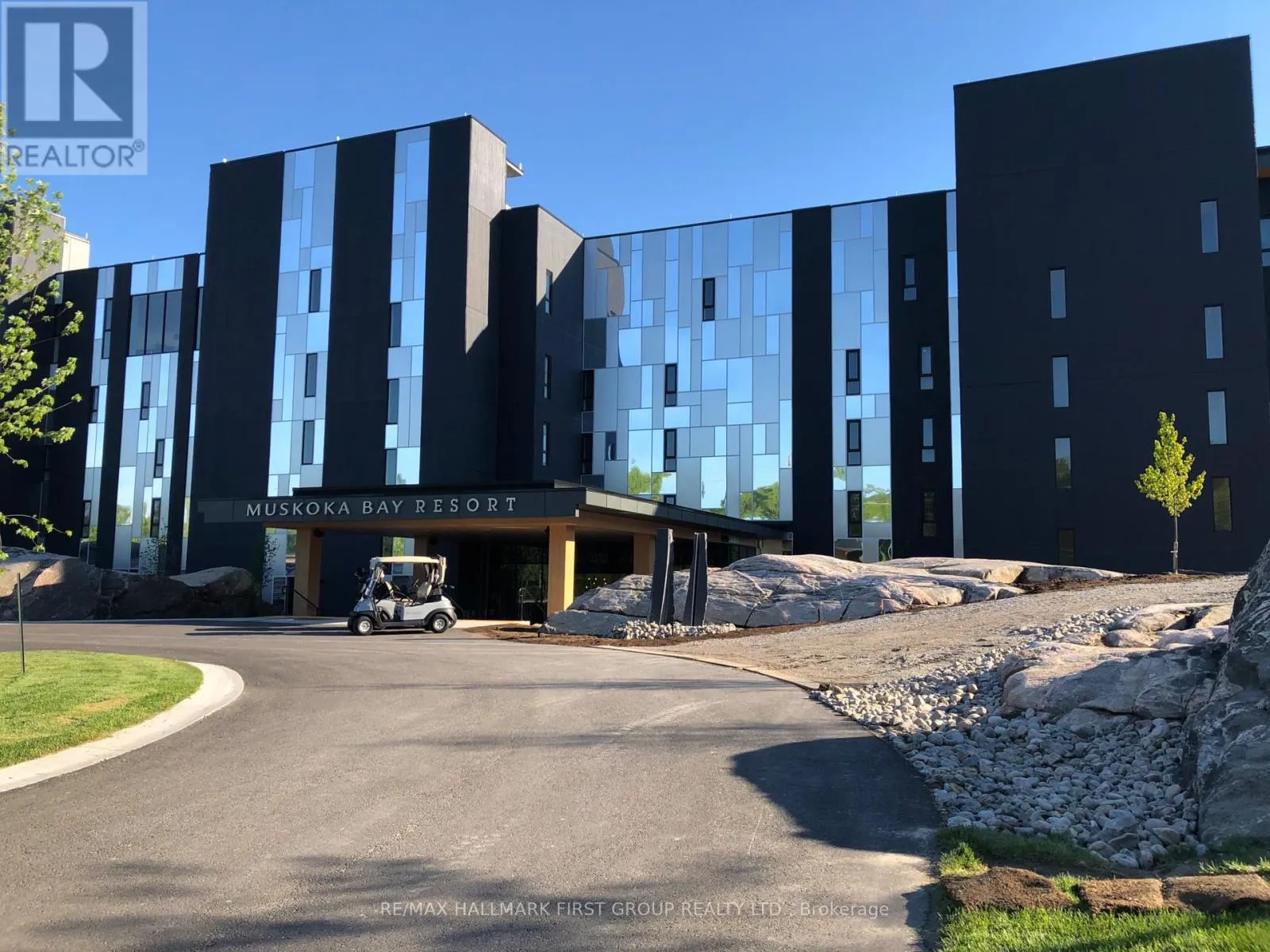 Apartment for rent: 104 - 120 Carrick Trail, Gravenhurst), Ontario P1P 0A2