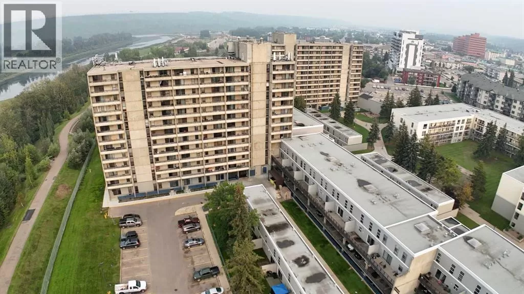 Apartment for rent: 104, 13221 Macdonald Drive, Fort McMurray, Alberta T9H 4H4