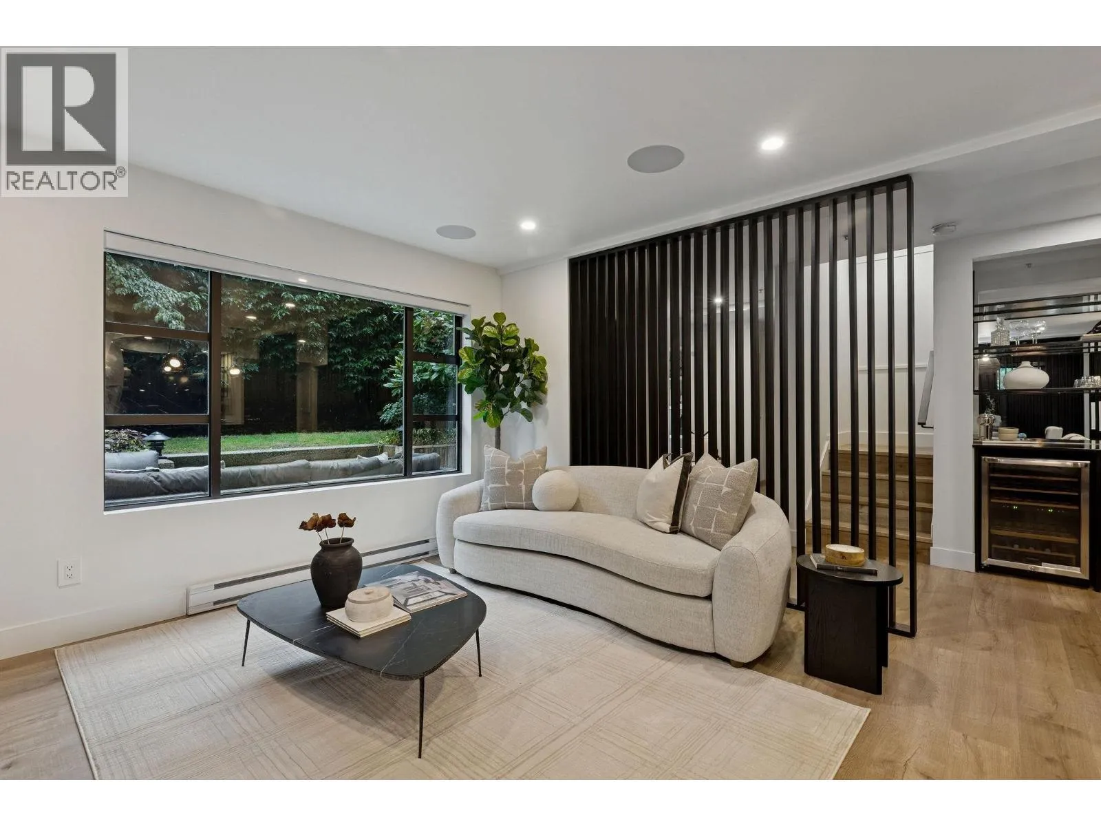 Row / Townhouse for rent: 104 2119 Yew Street, Vancouver, British Columbia V6K 3G6