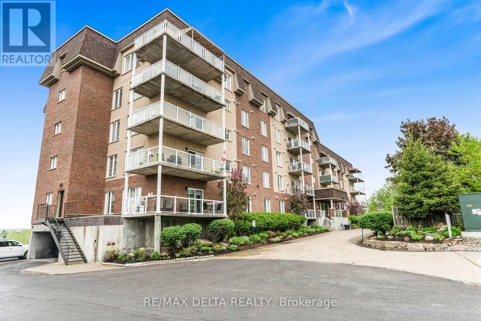 Apartment for rent: 104 - 2360 Albert Street, Clarence-Rockland, Ontario K4K 0C4