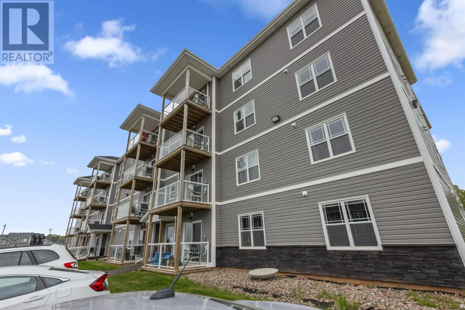 Apartment for rent: 104 24 Gilbert Drive, Charlottetown, Prince Edward Island C1C 0W2