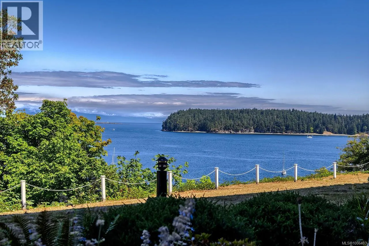 Apartment for rent: 104 2560 Departure Bay Rd, Nanaimo, British Columbia V9S 5P1