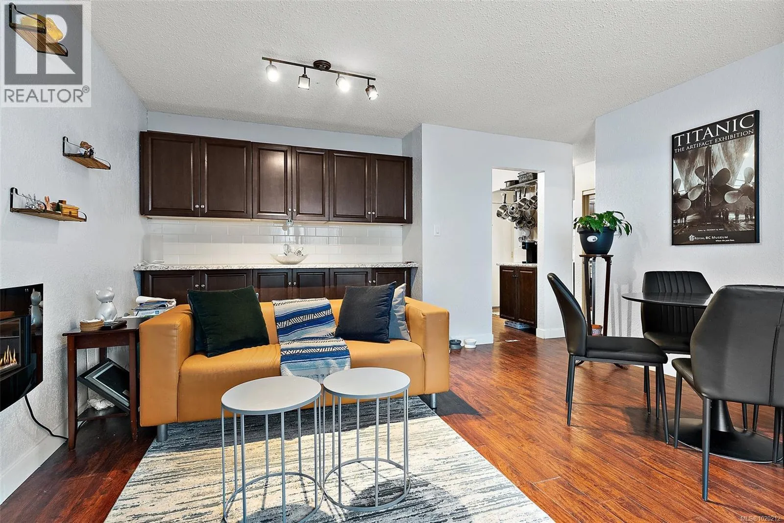 Apartment for rent: 104 2610 Graham St, Victoria, British Columbia V8T 3Y9