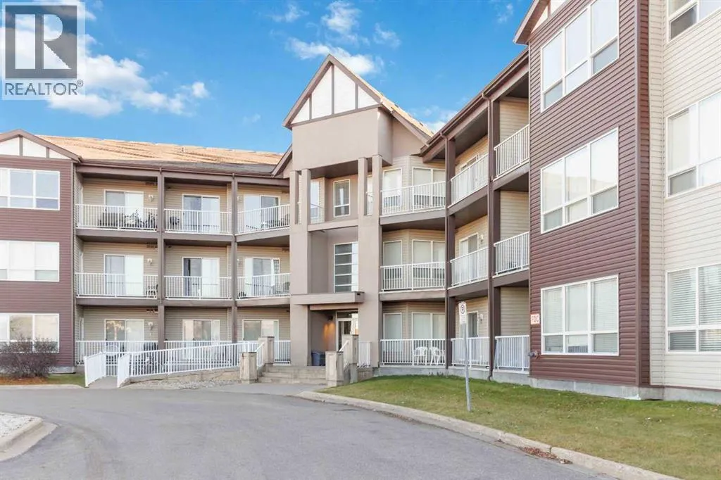 Apartment for rent: 104, 290 Plamondon Drive, Fort McMurray, Alberta T9K 0A5