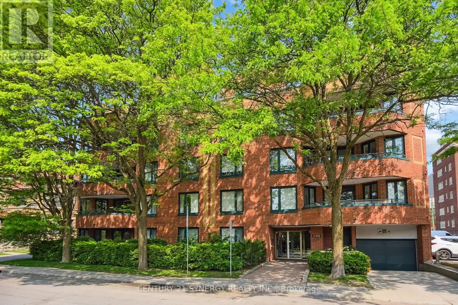 Apartment for rent: 104 - 295 Gilmour Street, Ottawa, Ontario K2P 0P7