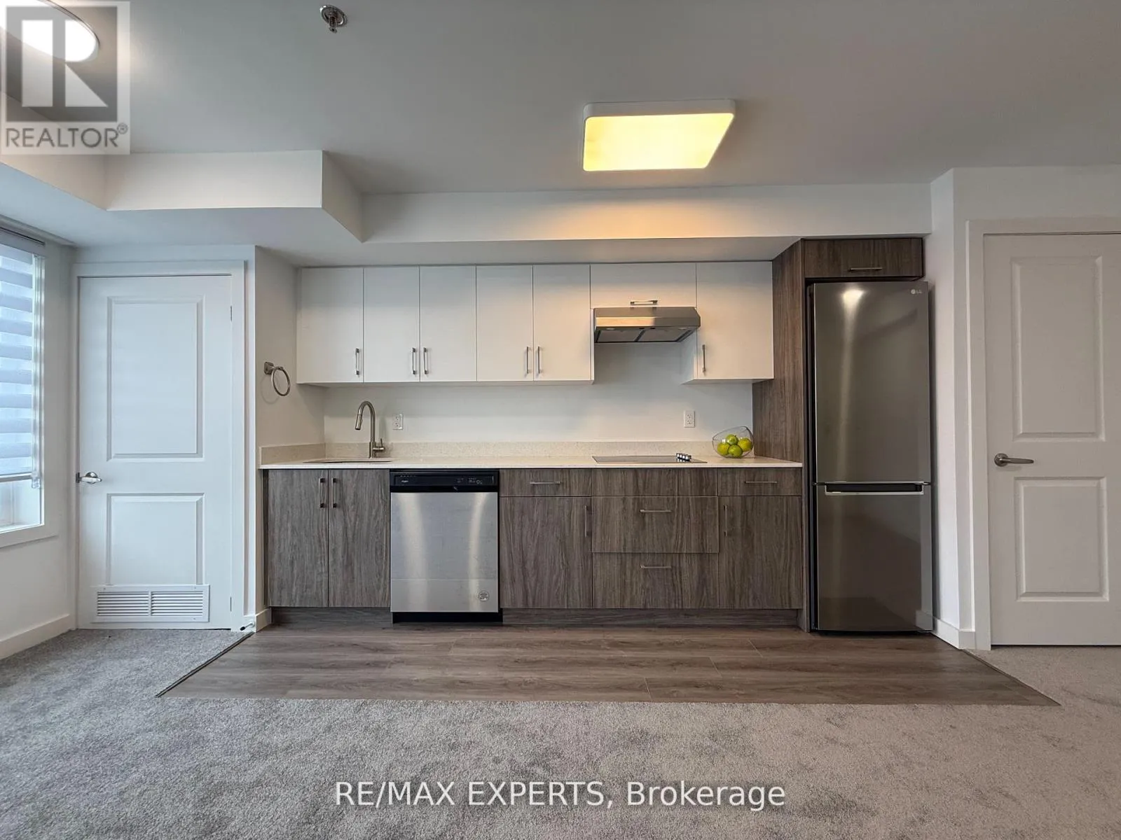 Apartment for rent: 104 - 45 Connaught Avenue, Toronto, Ontario M4L 2V8