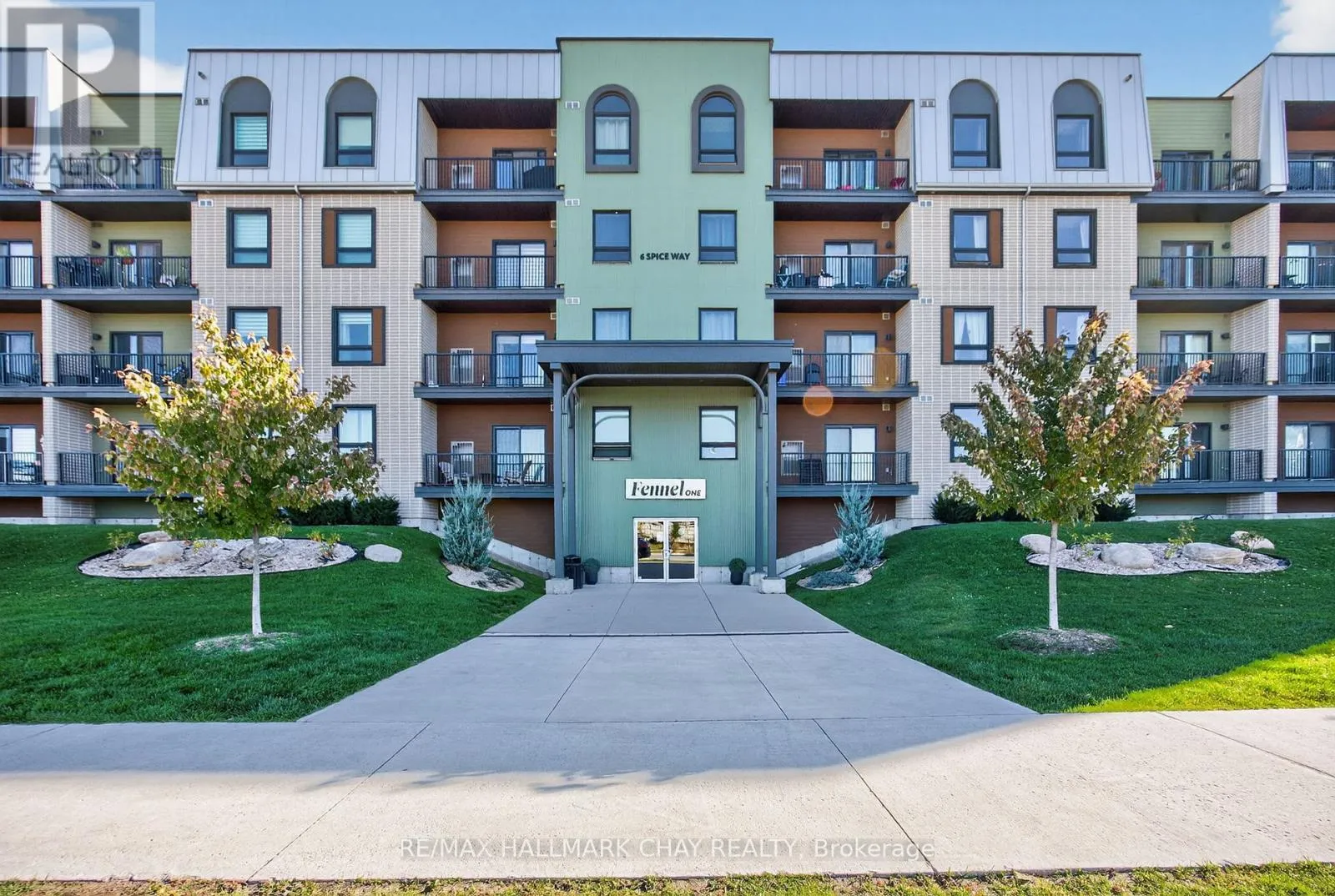 Apartment for rent: 104 - 6 Spice Way, Barrie, Ontario L9J 0J9