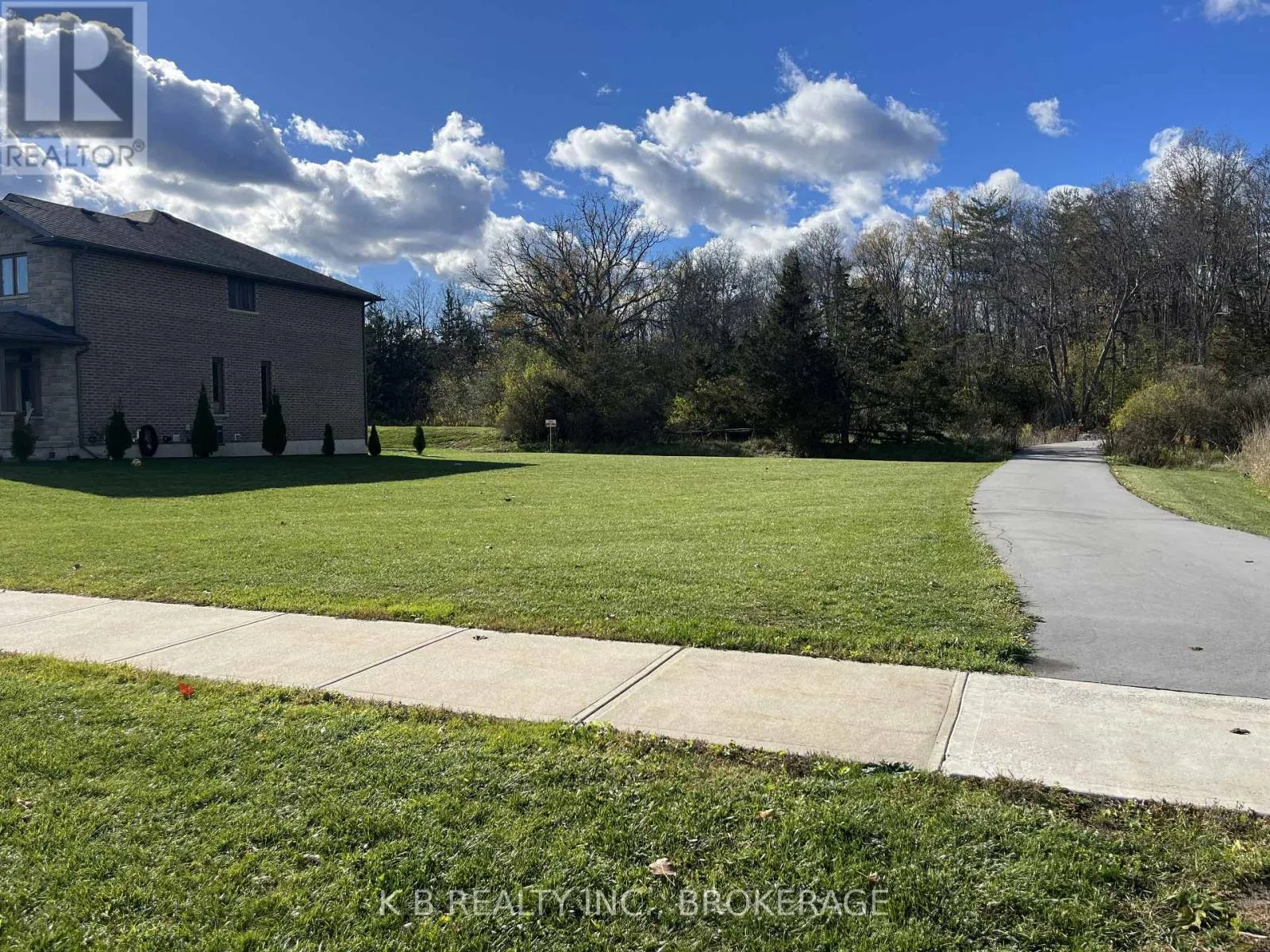 104 Cherrywood Parkway, Greater Napanee, Ontario K7R 0B1