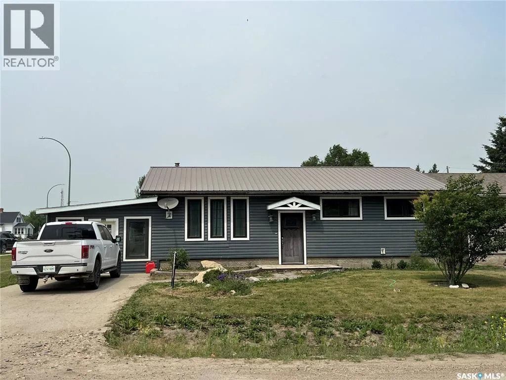 House for rent: 104 Cooper Street, Porcupine Plain, Saskatchewan S0E 1H0