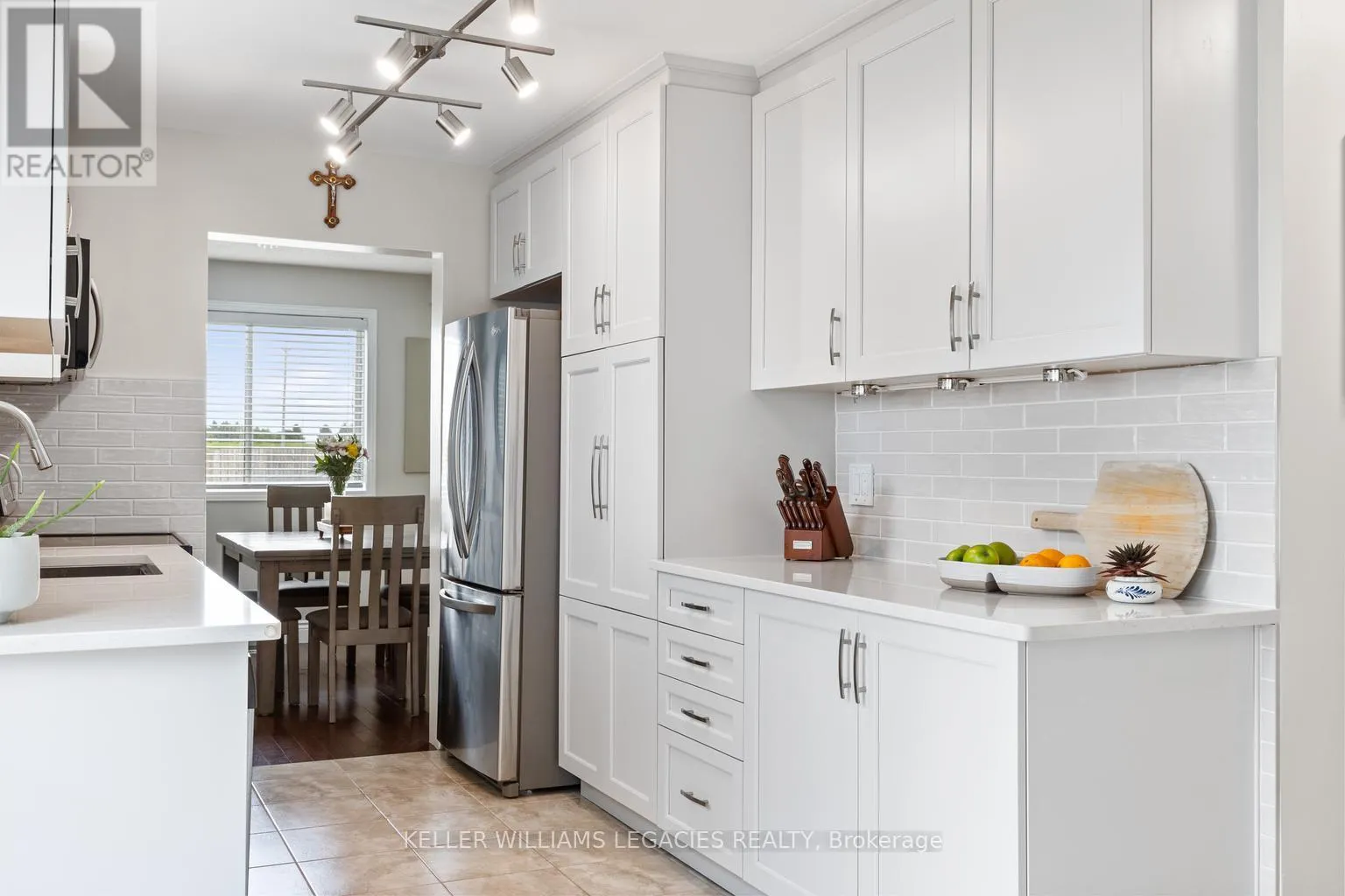 House for rent: 104 Dyer Court, Cambridge, Ontario N3C 4B9