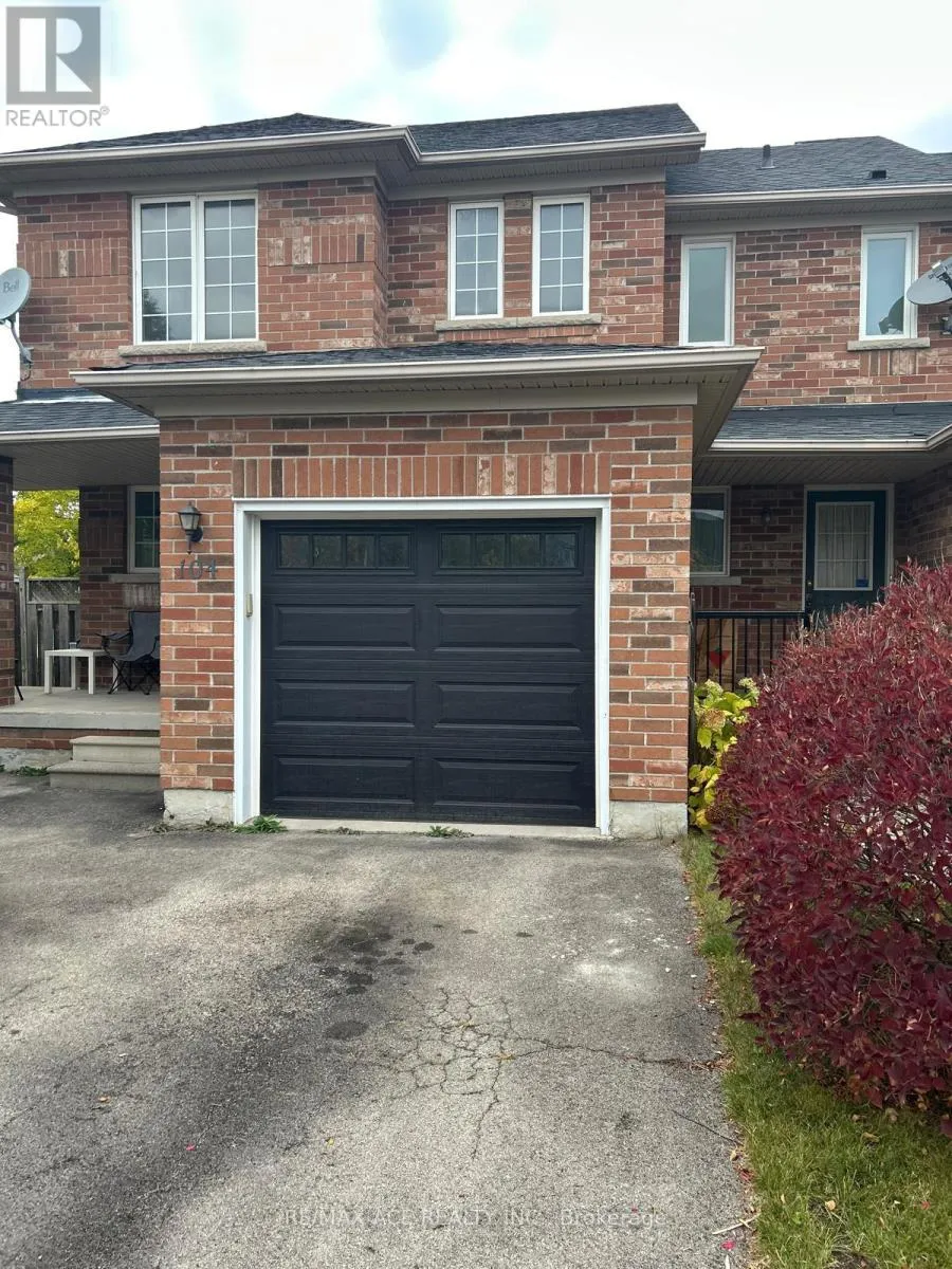 Row / Townhouse for rent: 104 Long Point Drive, Richmond Hill, Ontario L4E 3Z7