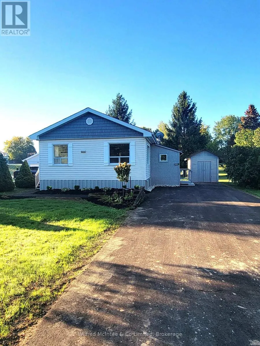 Modular for rent: 104 Meadows Drive, West Grey, Ontario N4N 3B8