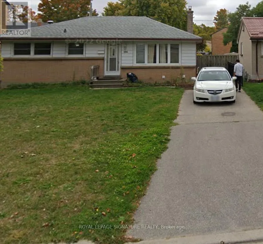 House for rent: 104 Queenston Crescent, London East, Ontario N5W 1N6