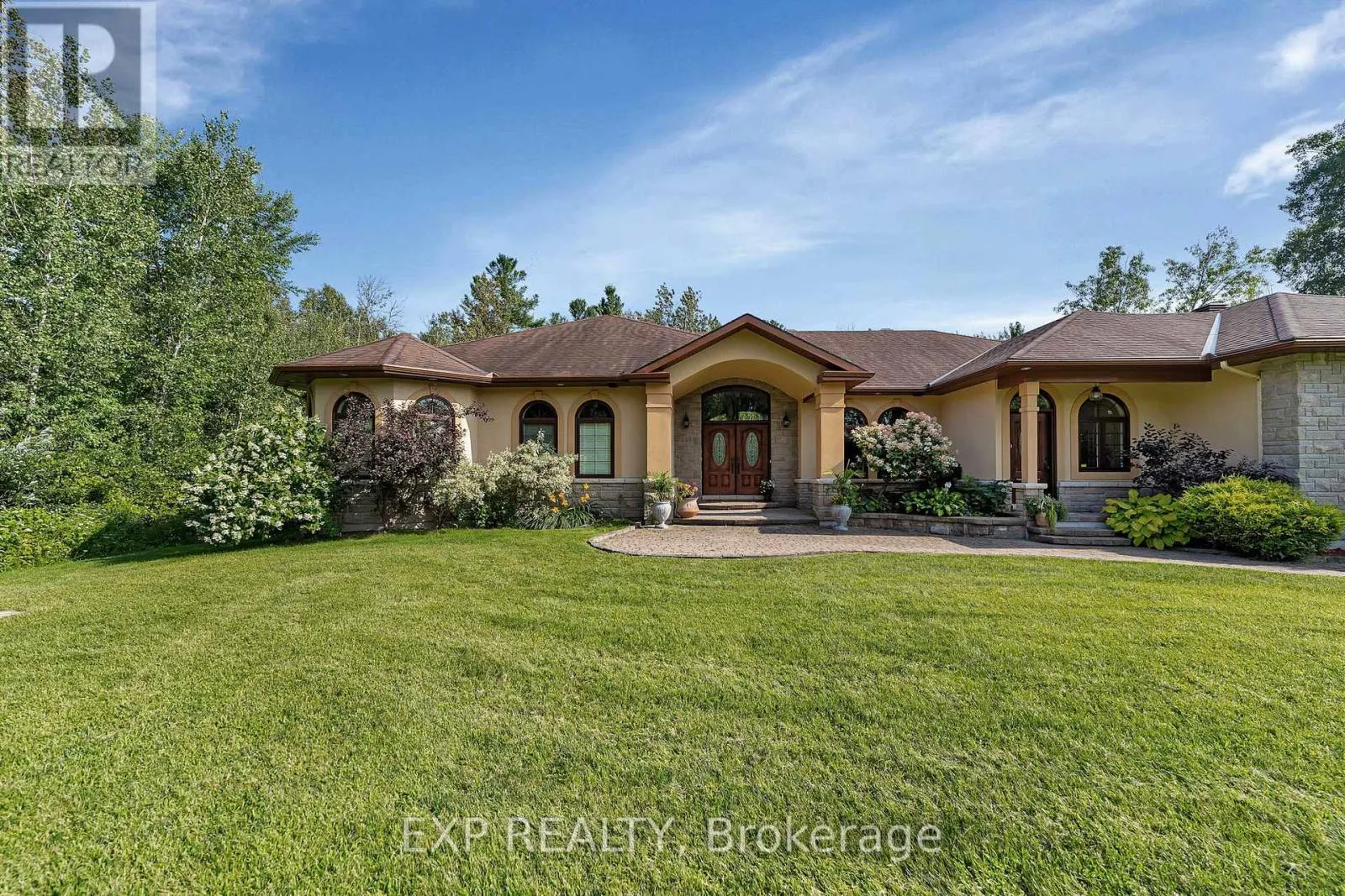 House for rent: 104 Sentinel Pine Way, Ottawa, Ontario K0A 1L0