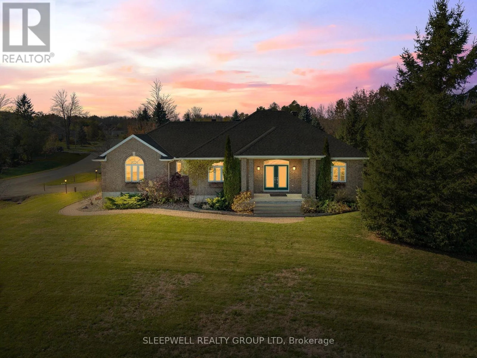 House for rent: 1040 Misty Morning Lane, Ottawa, Ontario K4P 1P8