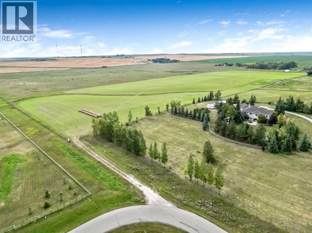 104001 275 Avenue E, Rural Foothills County, Alberta T0L 0X0